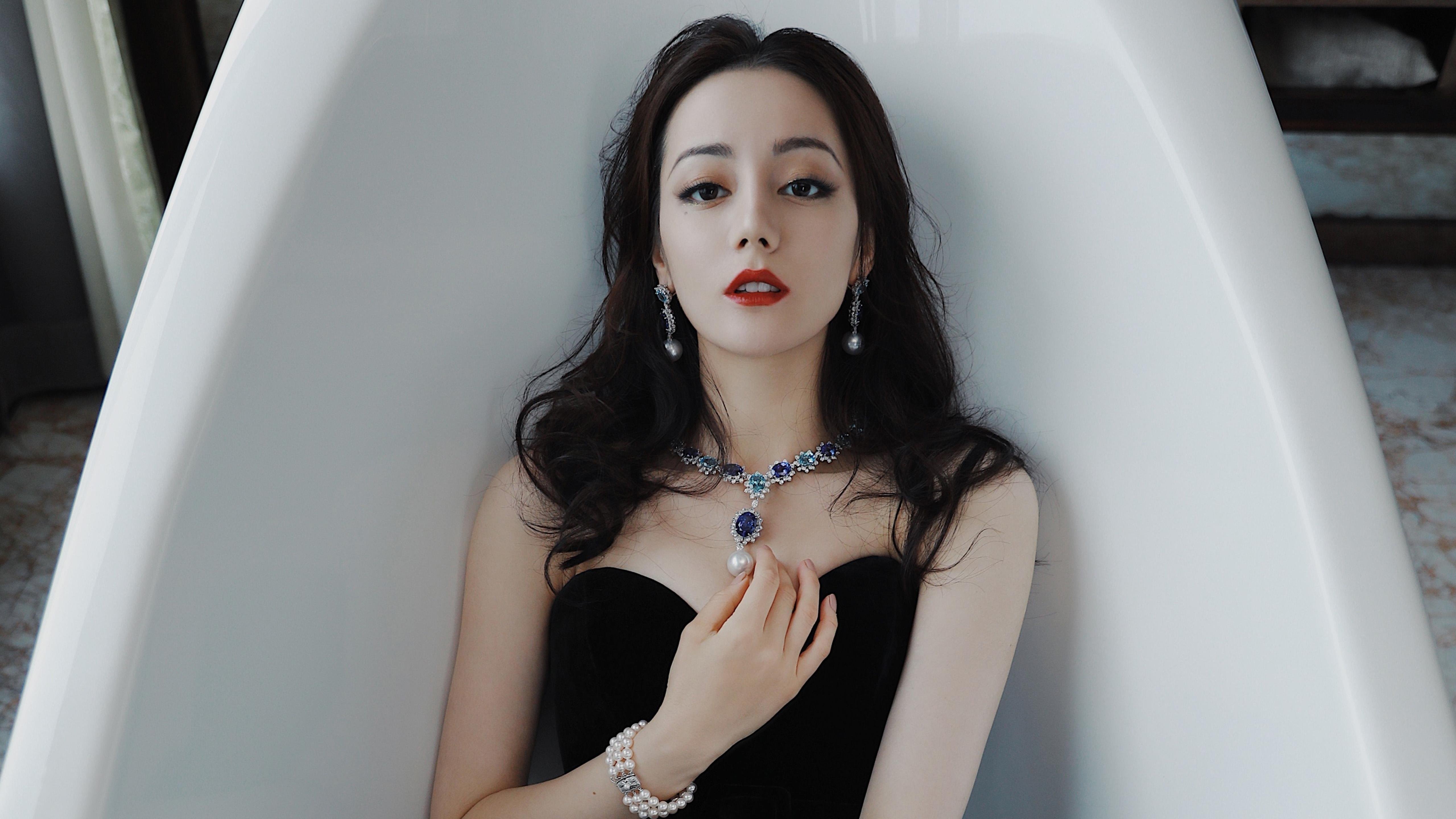 《镜报》：荷兰女足在预选赛中与法国队激战，法国女足世界杯荷兰女足